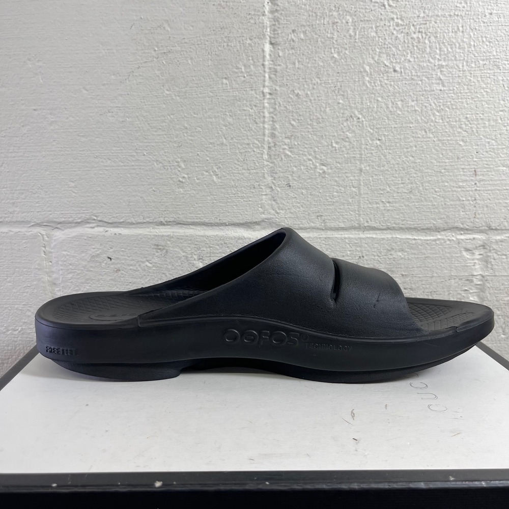 Oofos OOahh Black Sport Recovery Slides Sandals Slip On Men's Size 13 US/46‎ EU - Picture 2 of 9